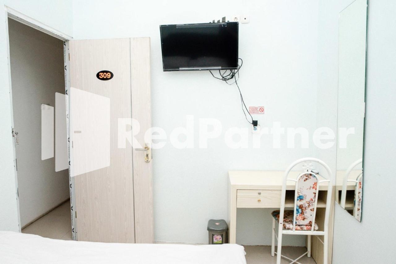 Happy Inn Puspo Mitra Reddoorz Jomblang Экстерьер фото